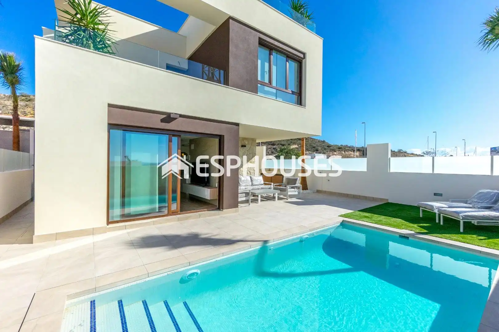 House with terrace for sale in Rojales