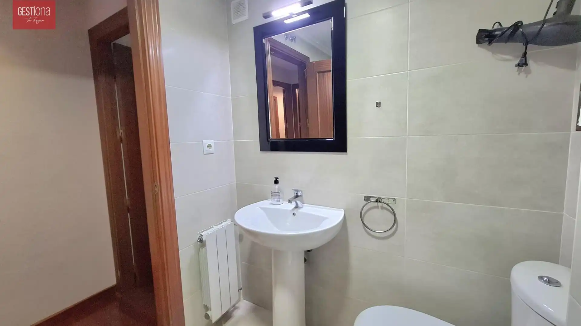Baño de Planta baja en venta en Piélagos con Calefacción, Jardín privado y Terraza