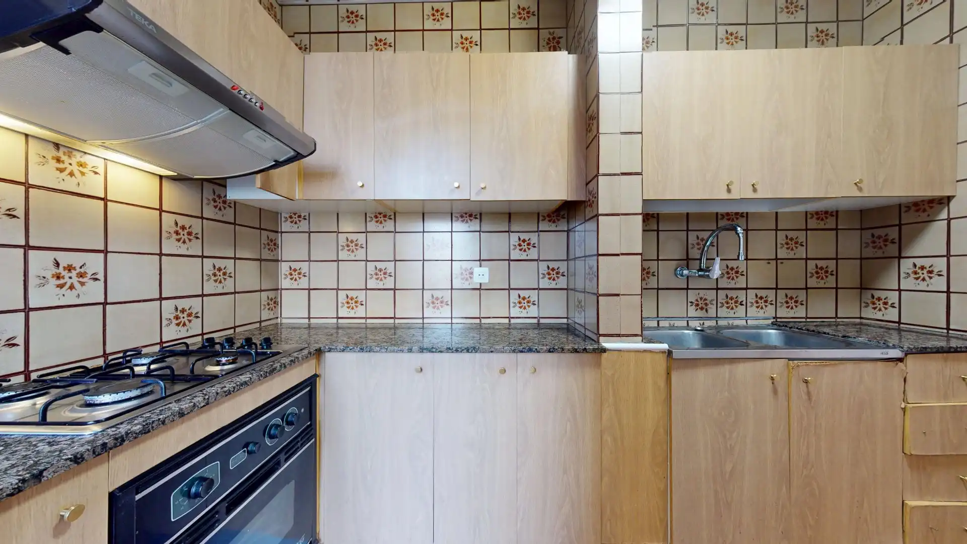Cocina de Ático en venta en Barcelona con Balcón