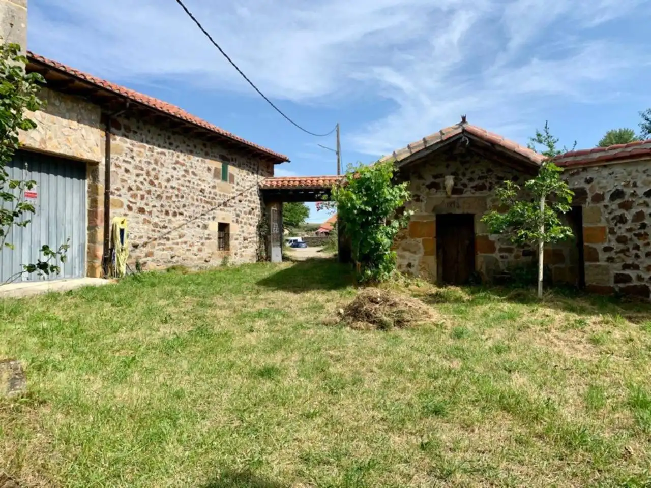 Vista exterior de Casa o chalet en venta en Arija con Calefacción, Jardín privado y Terraza