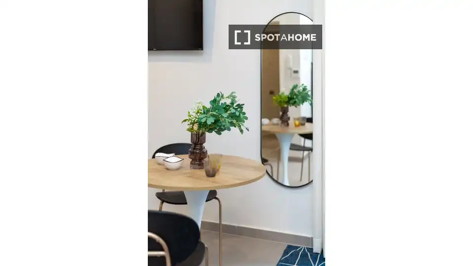 Habitación de Piso de alquiler en Valencia con Aire acondicionado, Calefacción y Amueblado