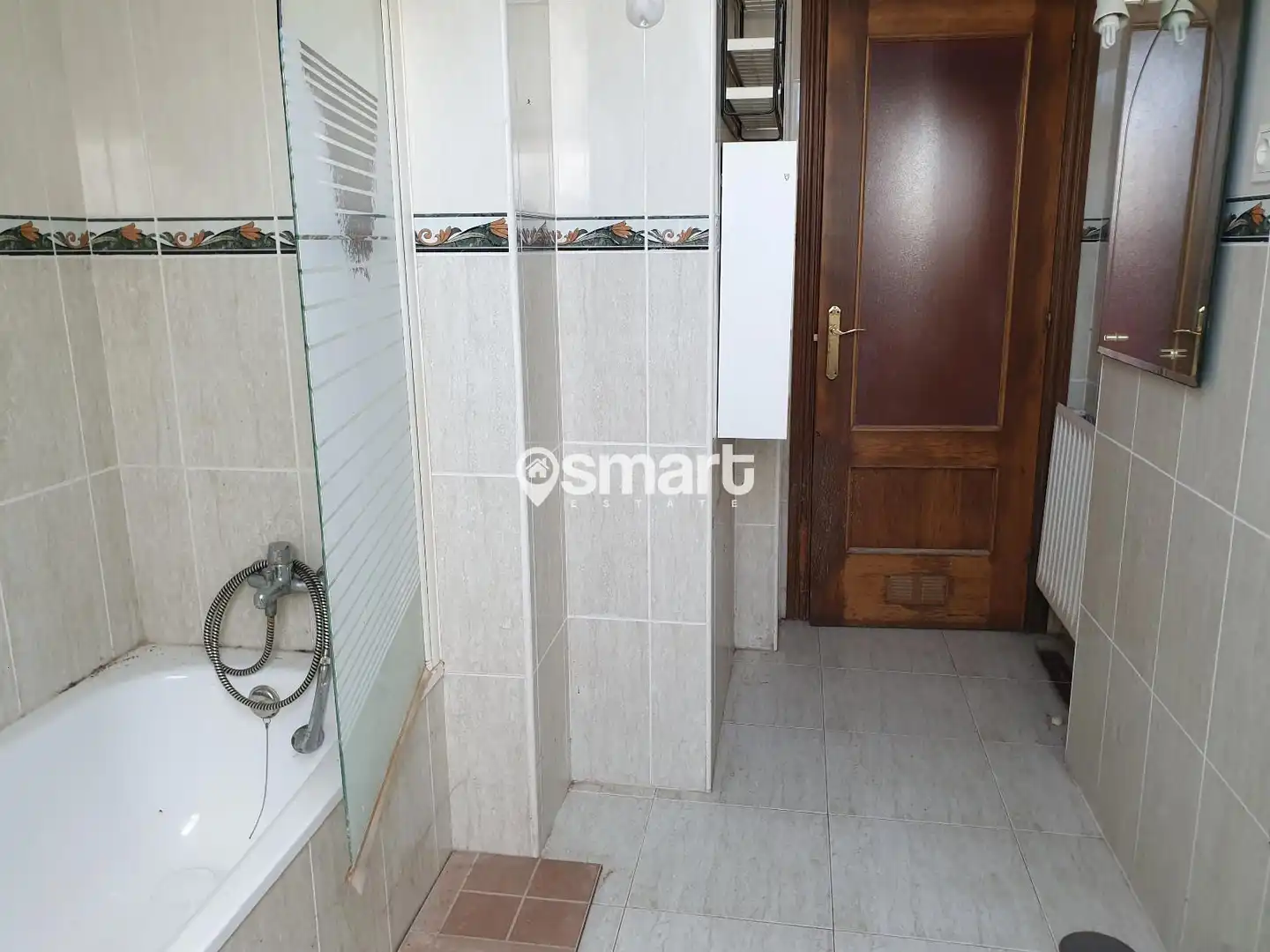 Bathroom of Flat for sale in Llanes