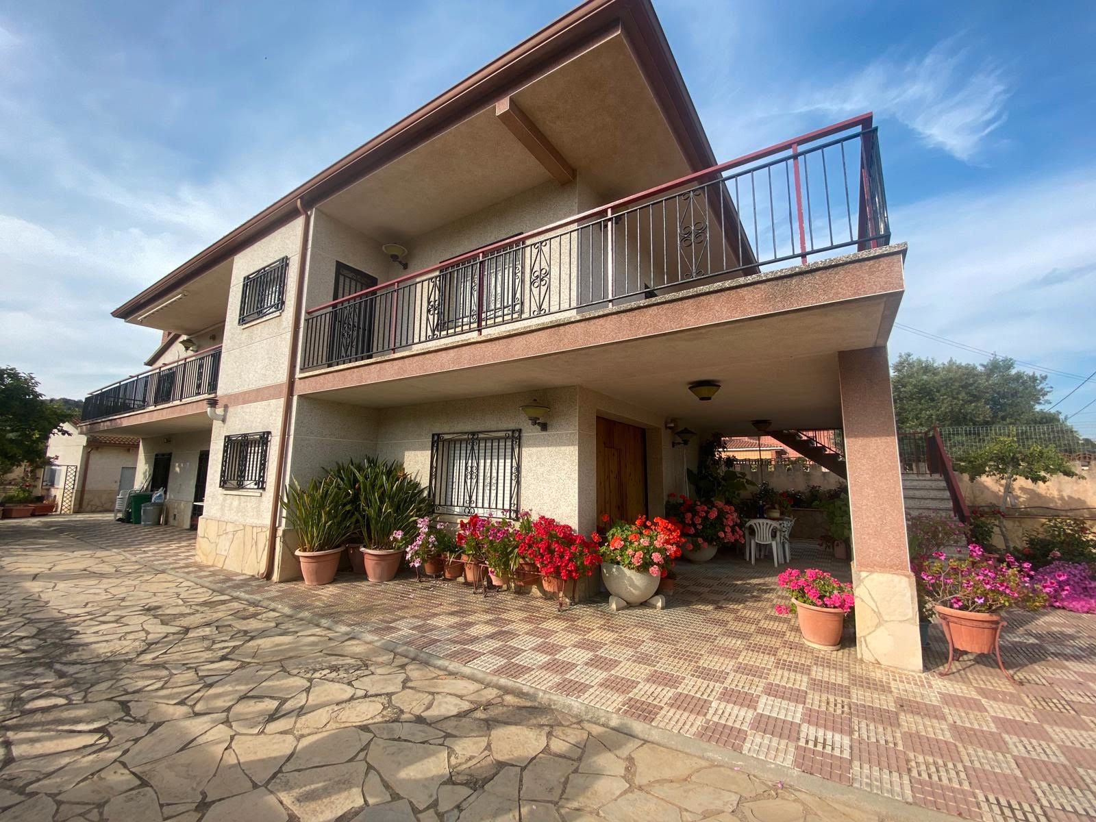 Vista exterior de Casa o xalet en venda en Piera amb Jardí privat, Terrassa i Piscina