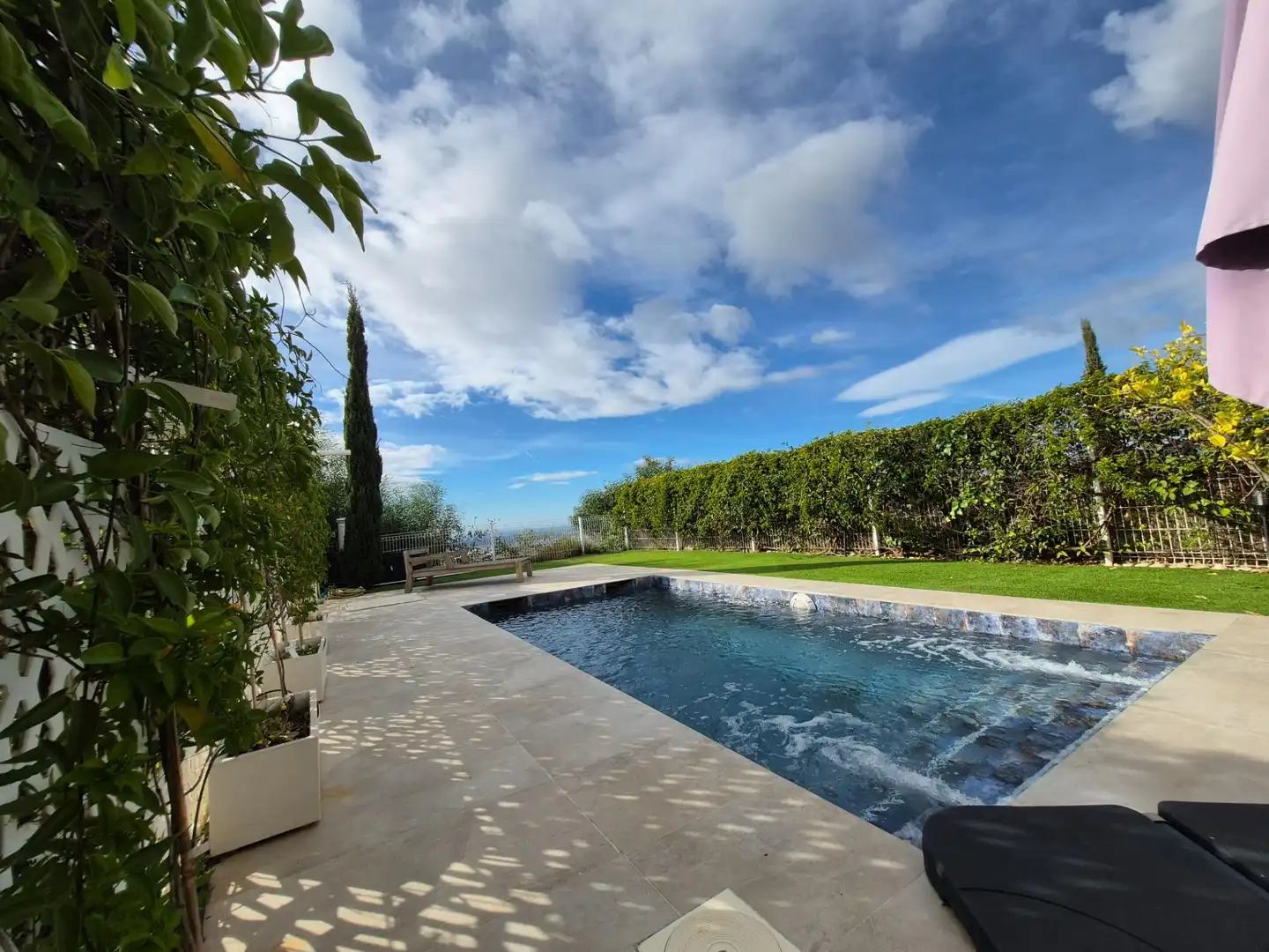 Schwimmbecken von Wohnung zur Miete in Mijas mit Klimaanlage, Privatgarten und Terrasse