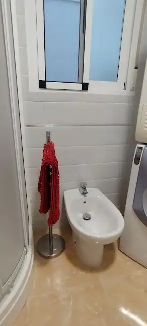 Bathroom of Flat for rent in Linares  with Air Conditioner, Heating and Furnished