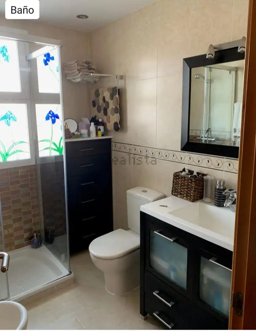 Baño de Ático de alquiler en Almería con Aire acondicionado, Calefacción y Amueblado