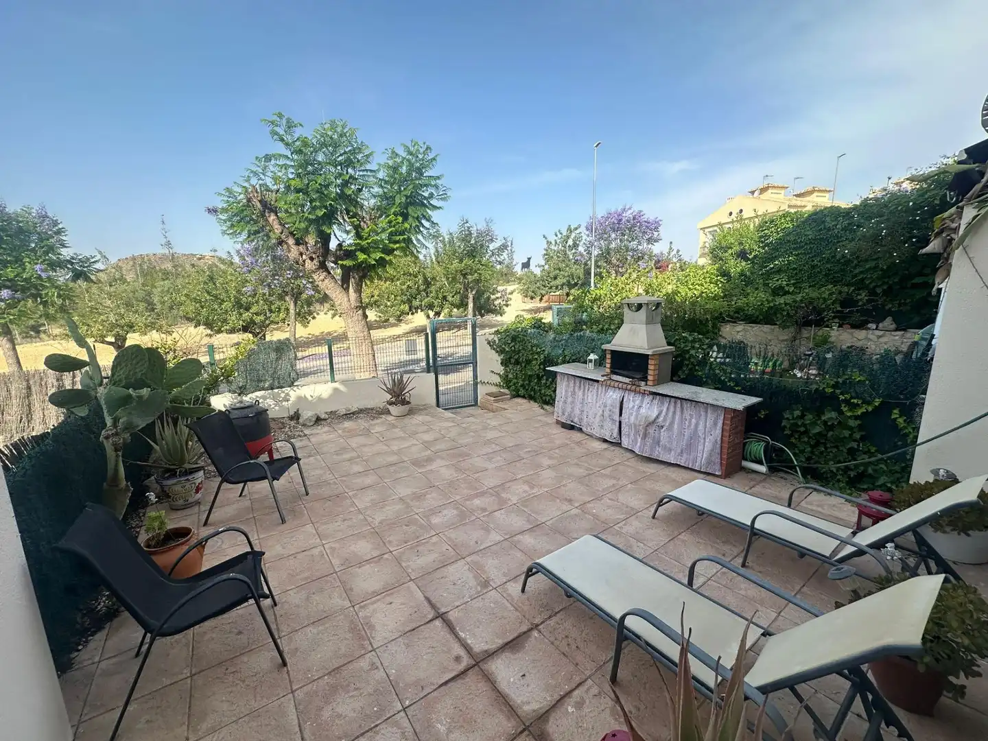 Terrasse von Haus oder Chalet zum Verkauf in Monforte del Cid mit Klimaanlage, Privatgarten und Terrasse