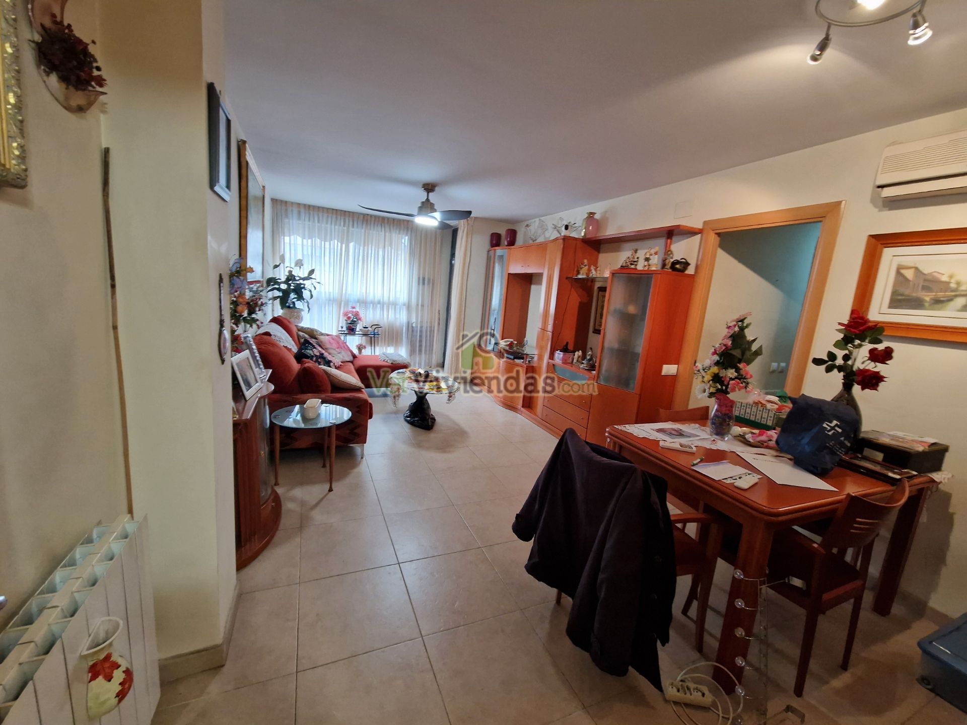 Sala d'estar de Pis en venda en Vallirana amb Aire condicionat, Calefacció i Forn