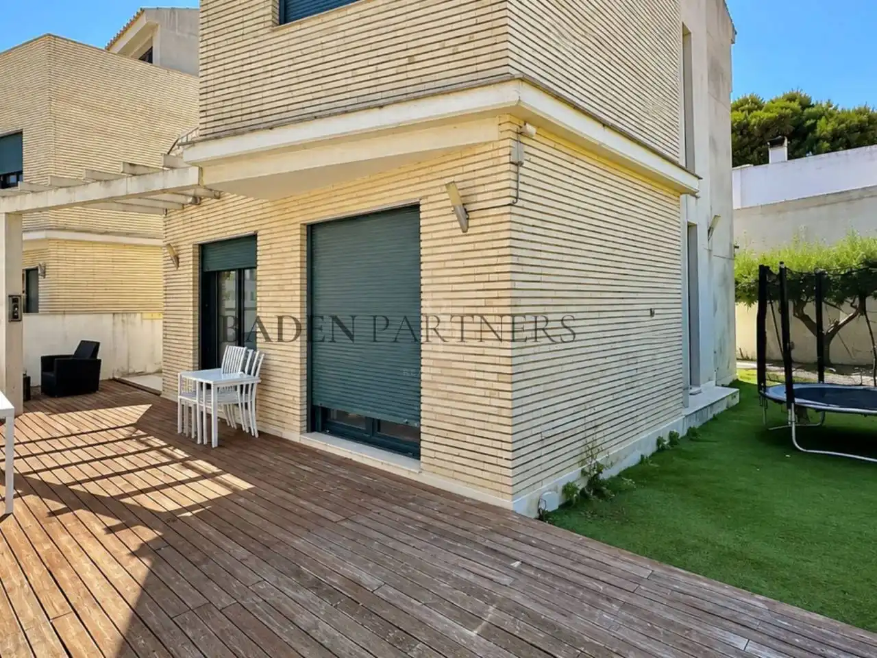Exterior view of Houses for sale in Vinaròs  with Air Conditioner, Private garden and Terrace