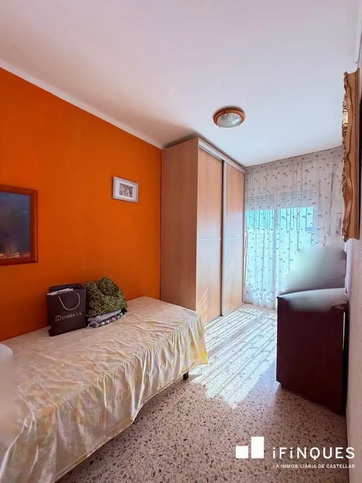 Habitación de Piso en venta en Castellar del Vallès con Aire acondicionado, Calefacción y Balcón