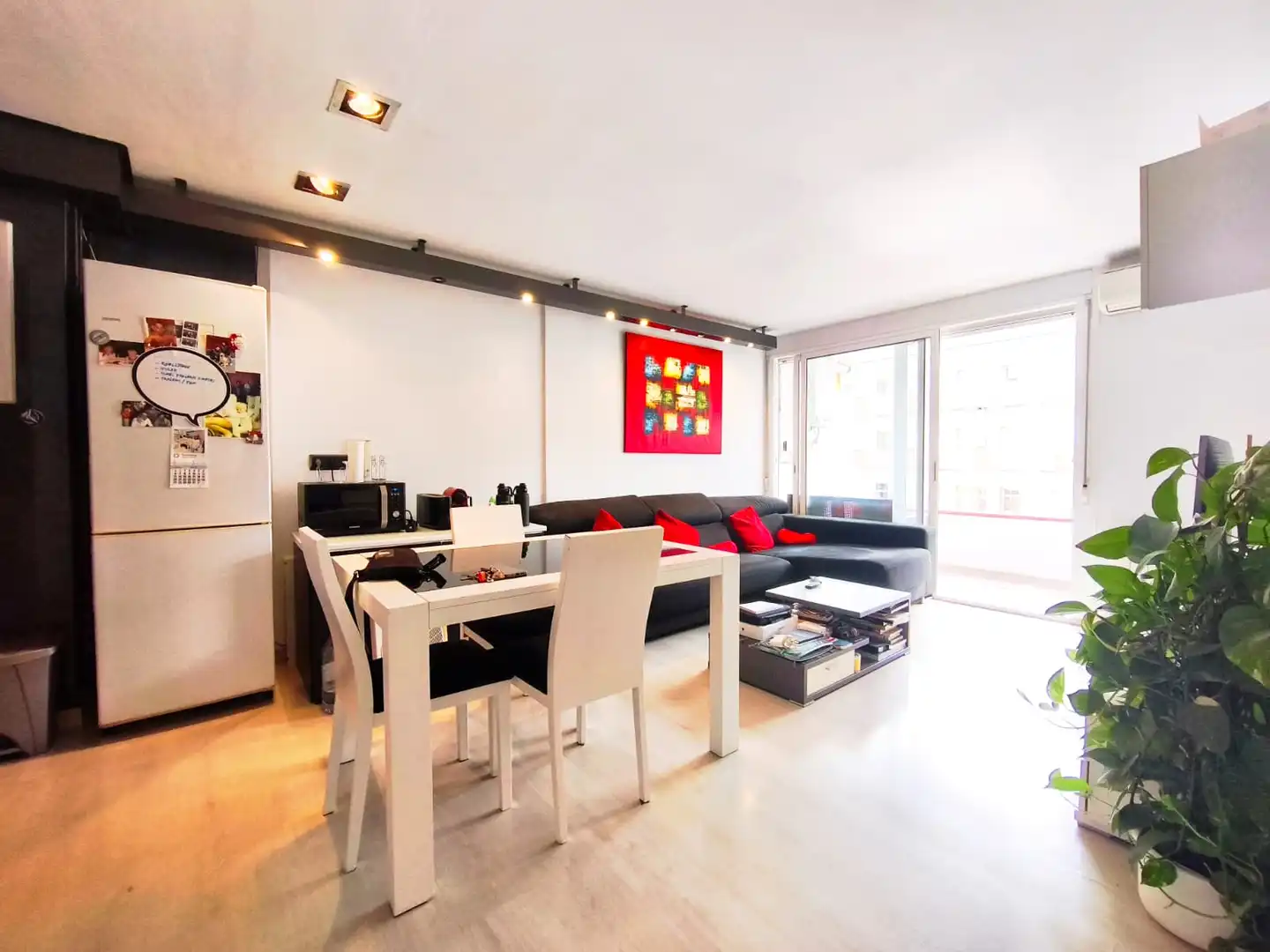 Appartement compact avec terrasse à vendre à Fenals