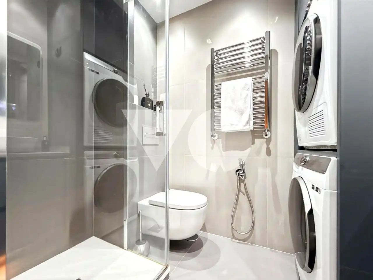Bathroom of Flat for sale in Madrid  with Air Conditioner, Heating and Terrace
