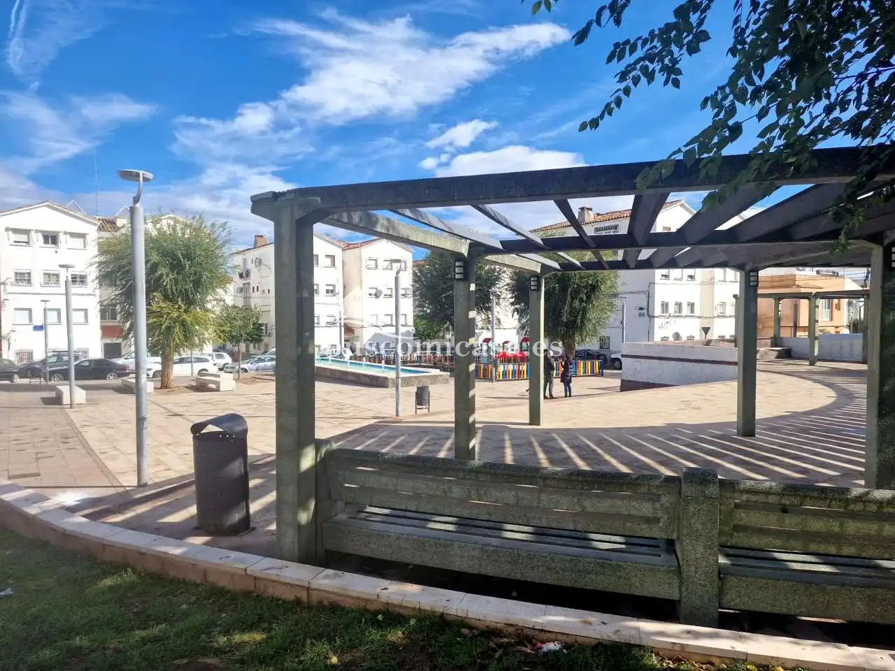 Vista exterior de Pis en venda en Jaén amb Balcó