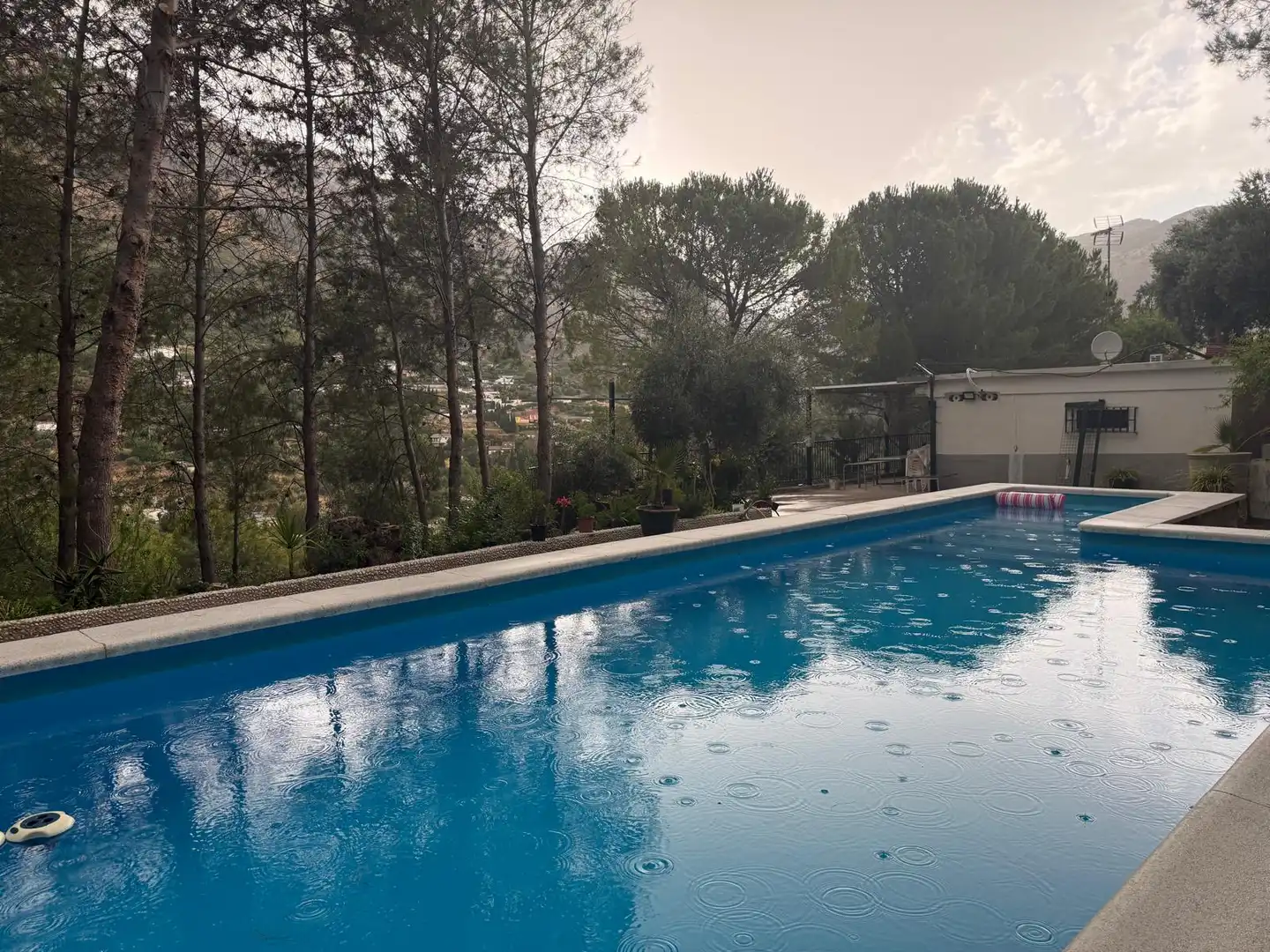 Schwimmbecken von Country house zum Verkauf in Jaén mit Privatgarten, Terrasse und Schwimmbad