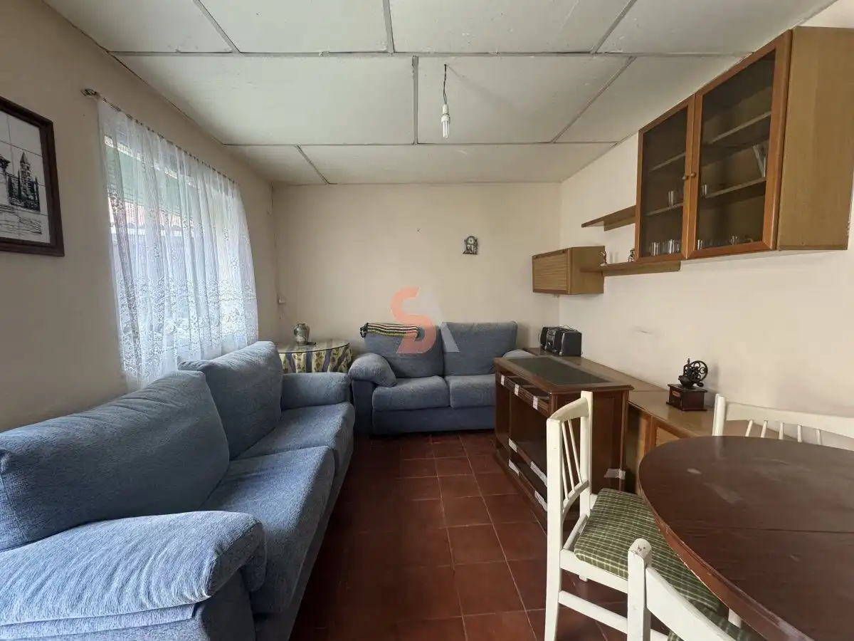 Sala d'estar de Casa o xalet en venda en Renedo de Esgueva amb Calefacció