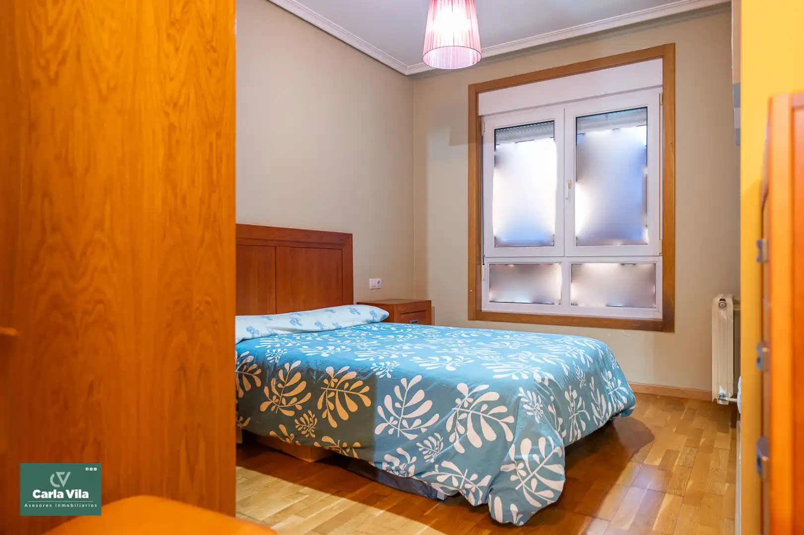 Dormitori de Apartament en venda en Lugo amb Calefacció, Parquet i Moblat