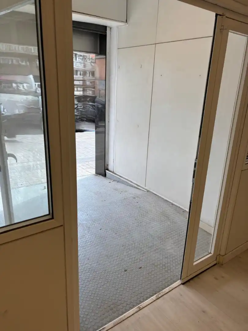 Business premises for sale in Eixample, imagen 14