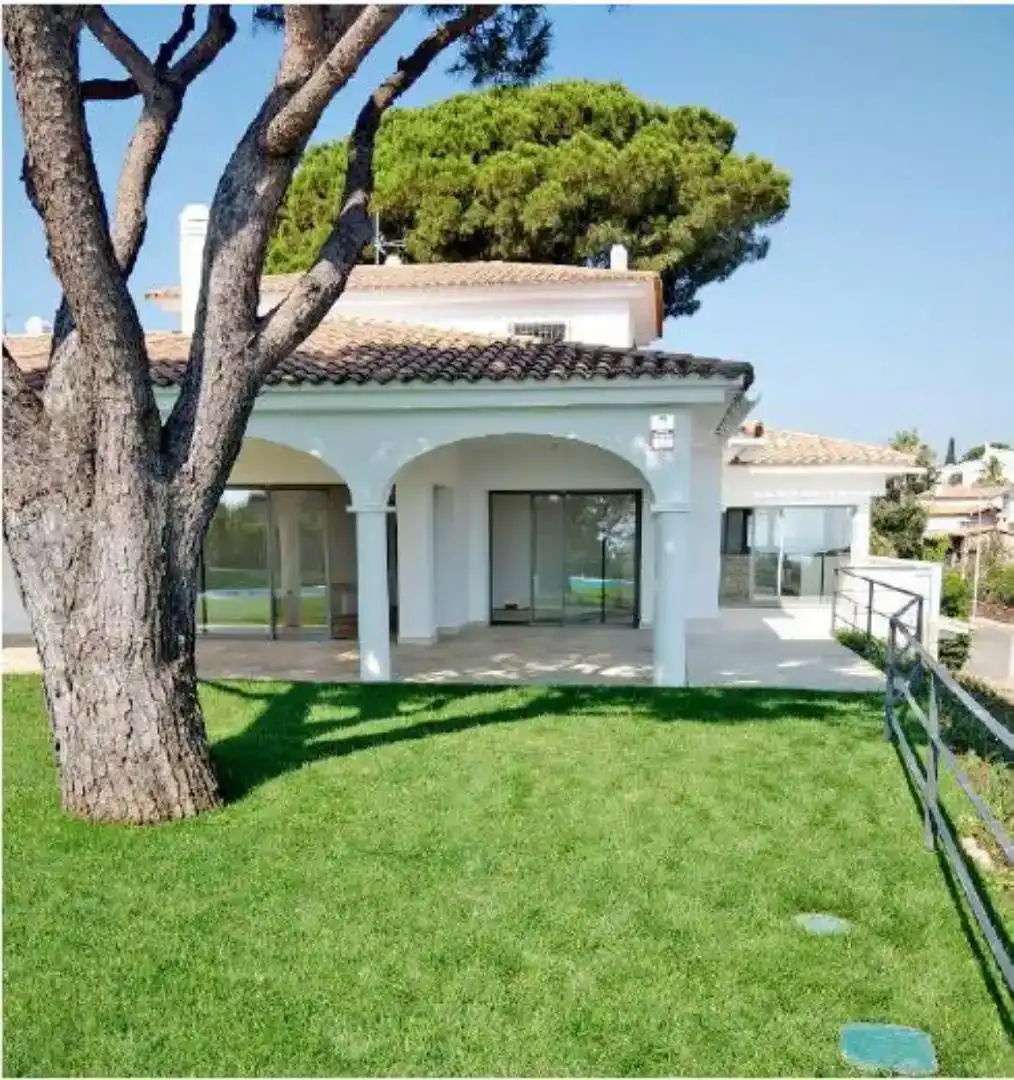 Vista exterior de Casa o xalet en venda en Castell d'Aro, Platja d'Aro i s'Agaró amb Aire condicionat i Piscina