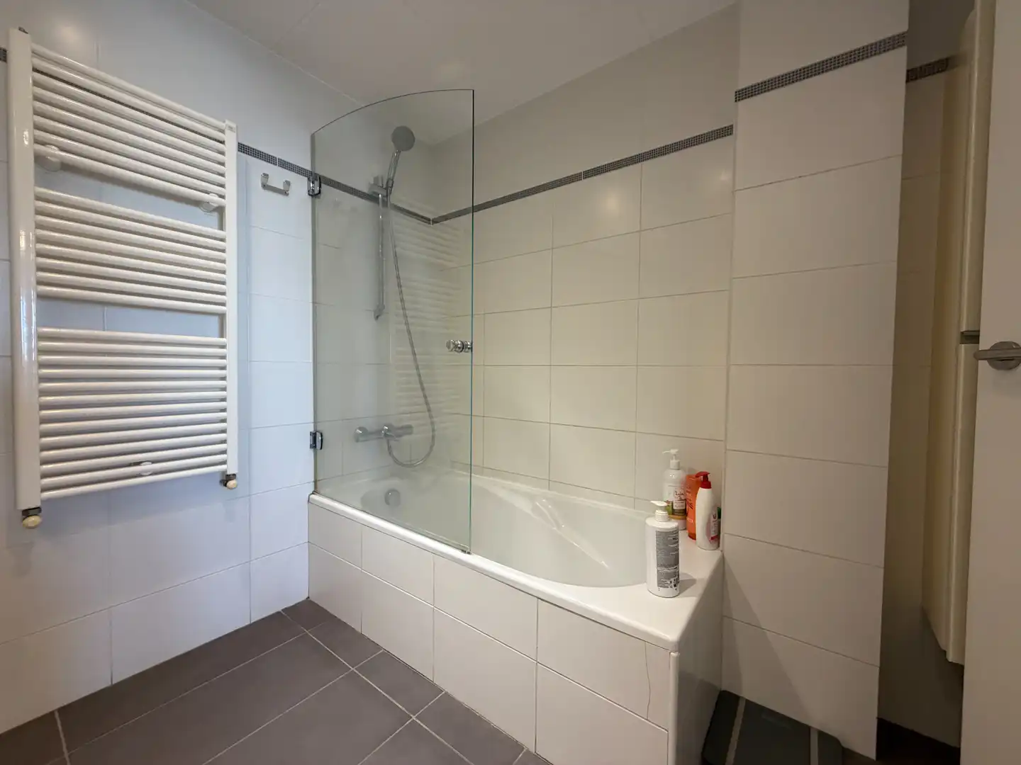 Bathroom of Apartments for sale in Roses  with Air Conditioner, Heating and Terrace