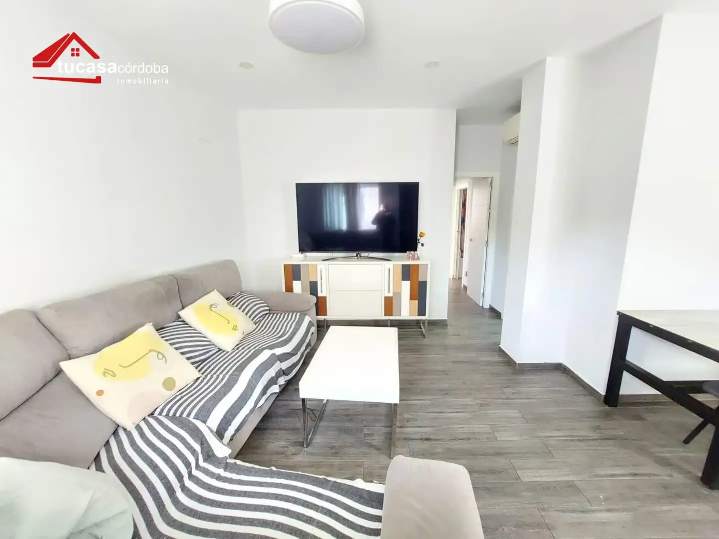 Sala d'estar de Casa o xalet en venda en Córdoba amb Terrassa
