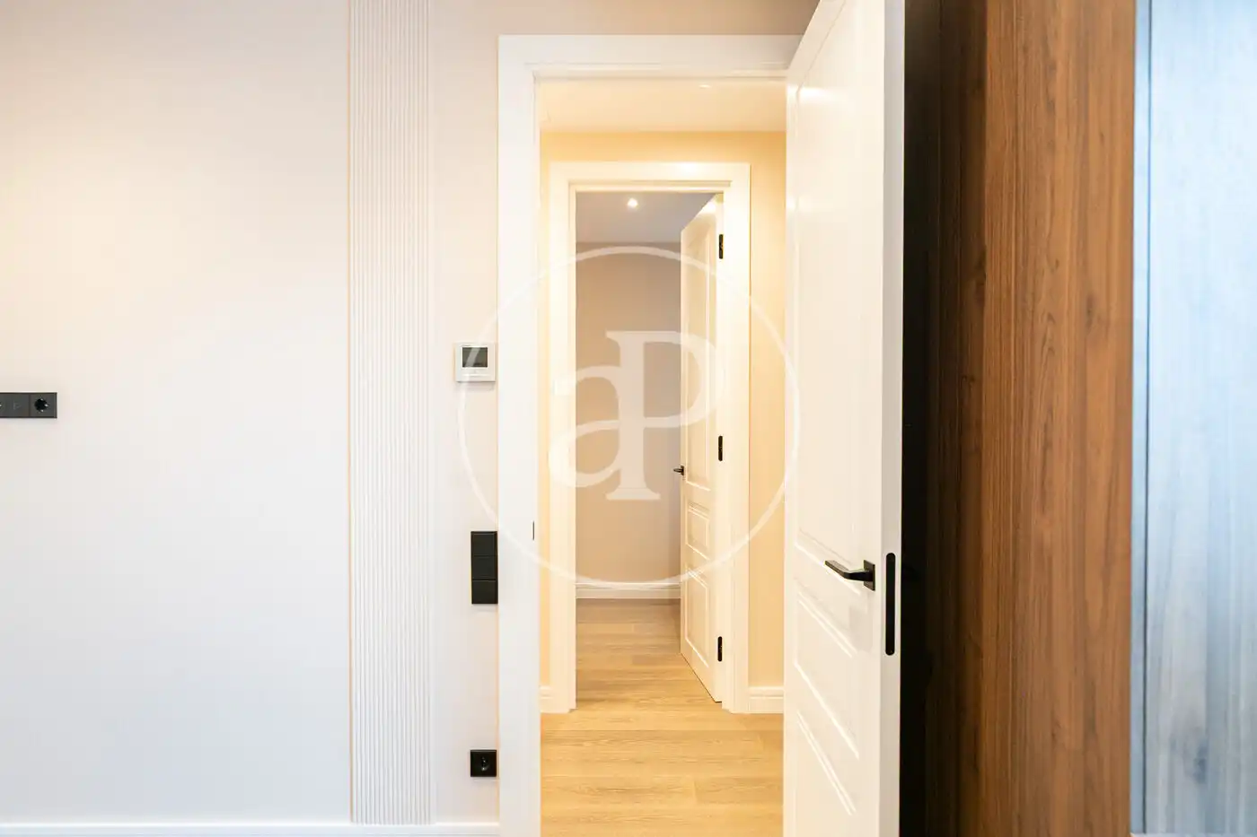Flat for sale in Barcelona  with Air Conditioner, Heating and Balcony