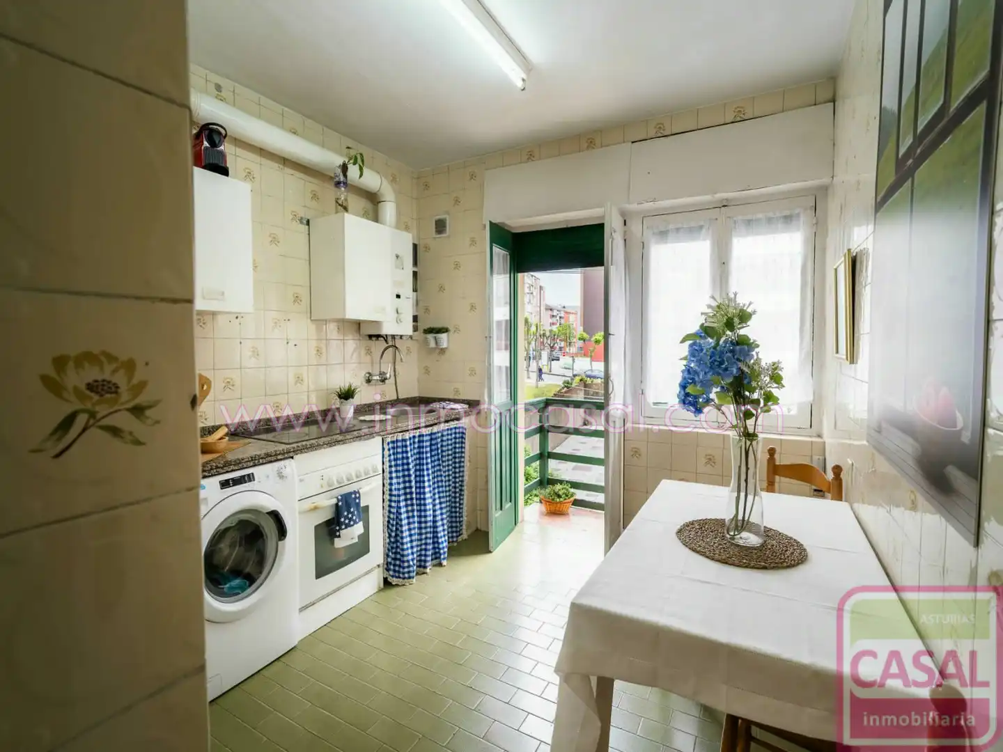 Kitchen of Flat for sale in Avilés  with Terrace and Storage room