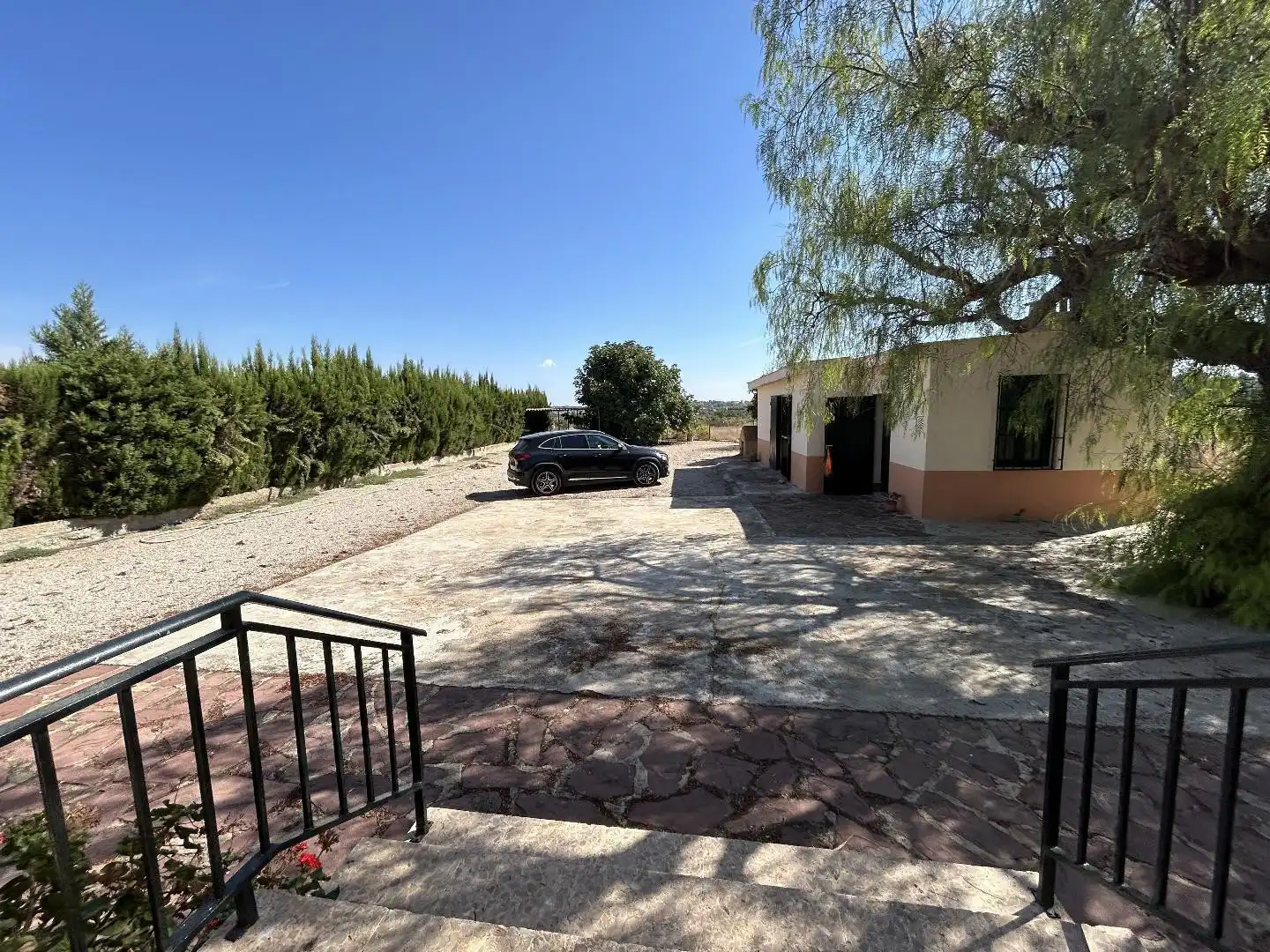 Exterior view of Houses for sale in Torrent