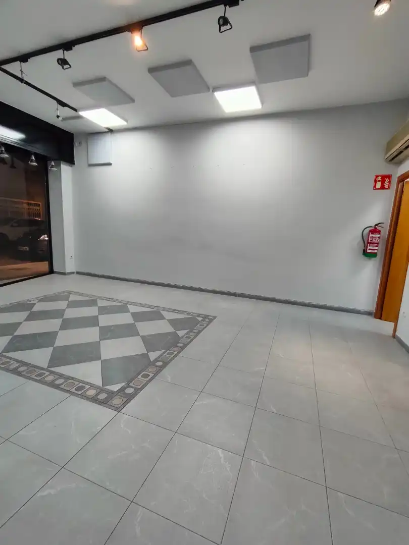 Local comercial en venda a Carrer d'Amadeu de Savoia 166, imagen 5