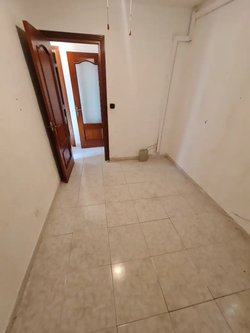 Wohnung zum Verkauf in Fuenlabrada mit Klimaanlage und Heizung