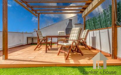 Terrassa de Àtic en venda en Cerdanyola del Vallès amb Aire condicionat, Terrassa i Piscina