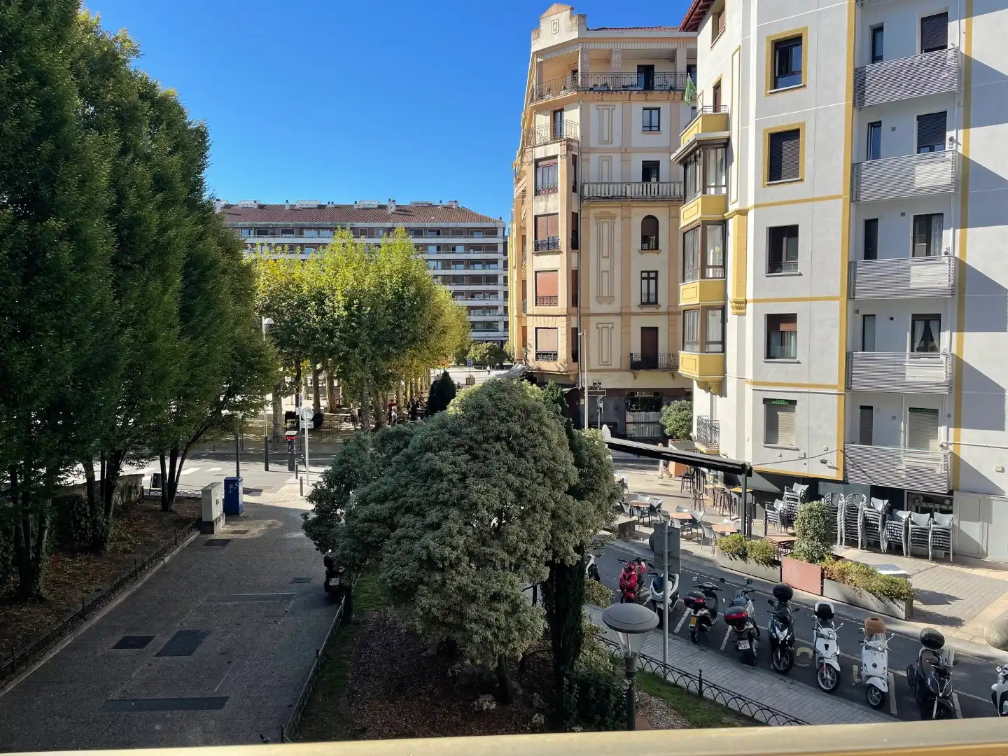 Exterior view of Office for rent in Irun   with Heating and Balcony