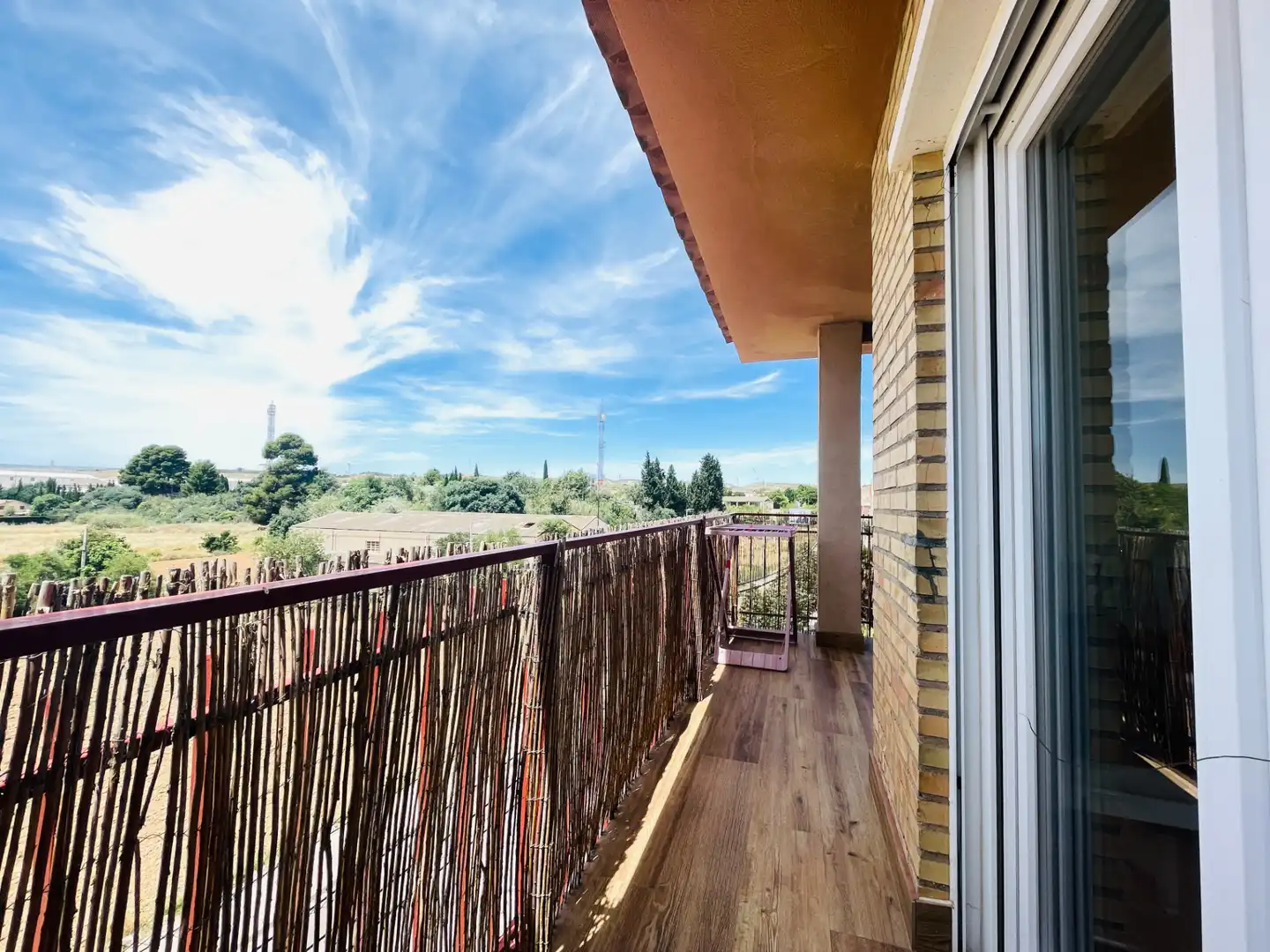 Balcony of Flat for sale in Cadrete  with Air Conditioner, Heating and Private garden