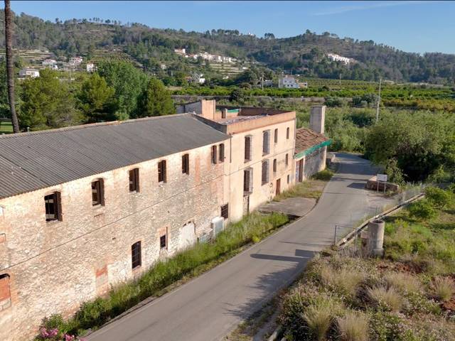 Local comercial en Alquiler en Camino Cementerio, 2 en Vilallonga / Villalonga