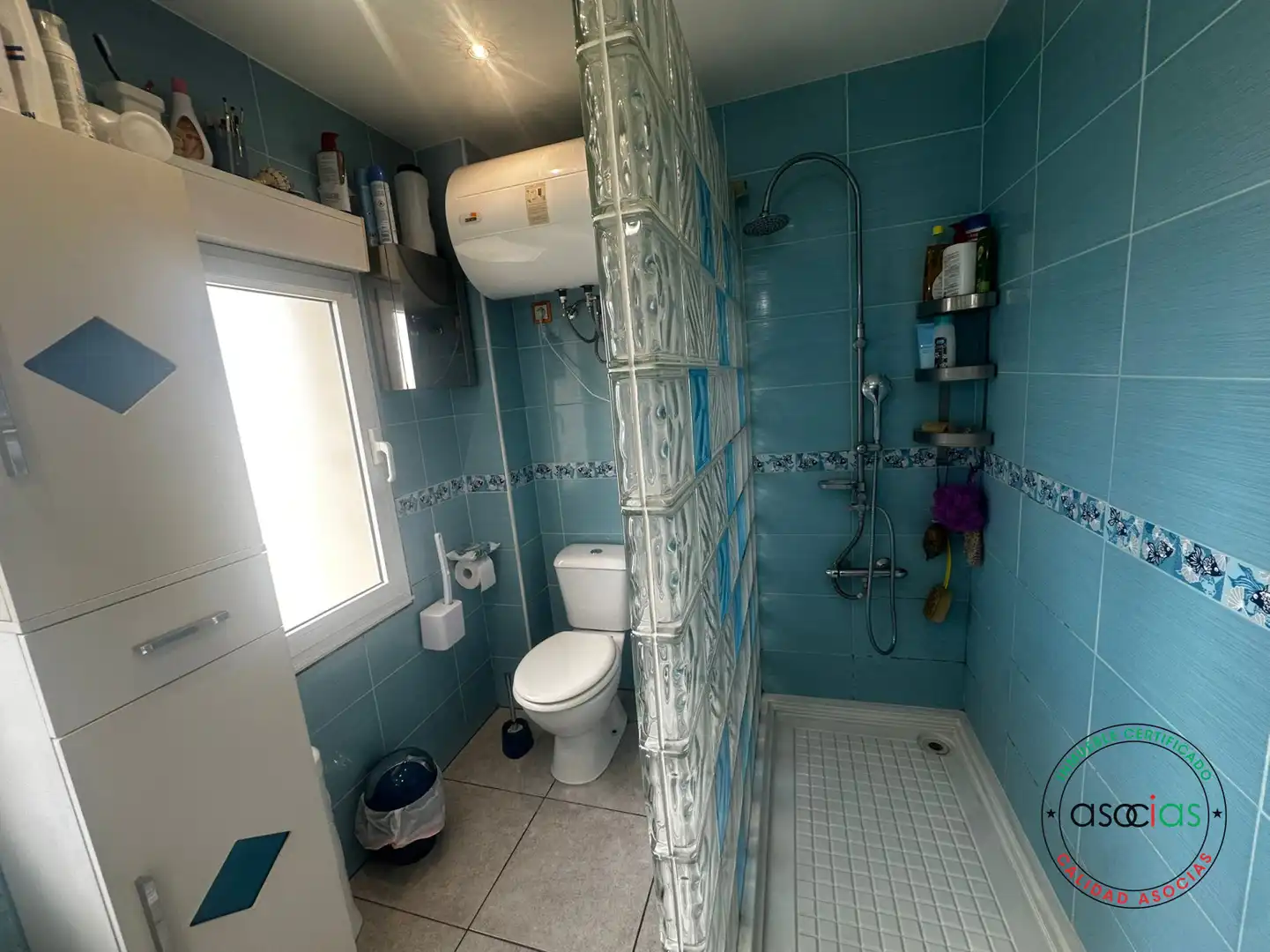 Baño de Piso en venta en Gijón  con Calefacción y Jardín privado