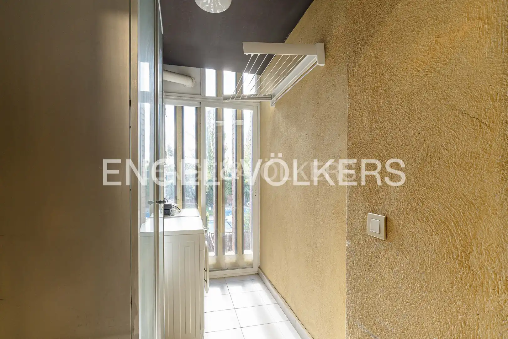 Balcony of Flat for rent in Madrid  with Air Conditioner, Heating and Parquet flooring
