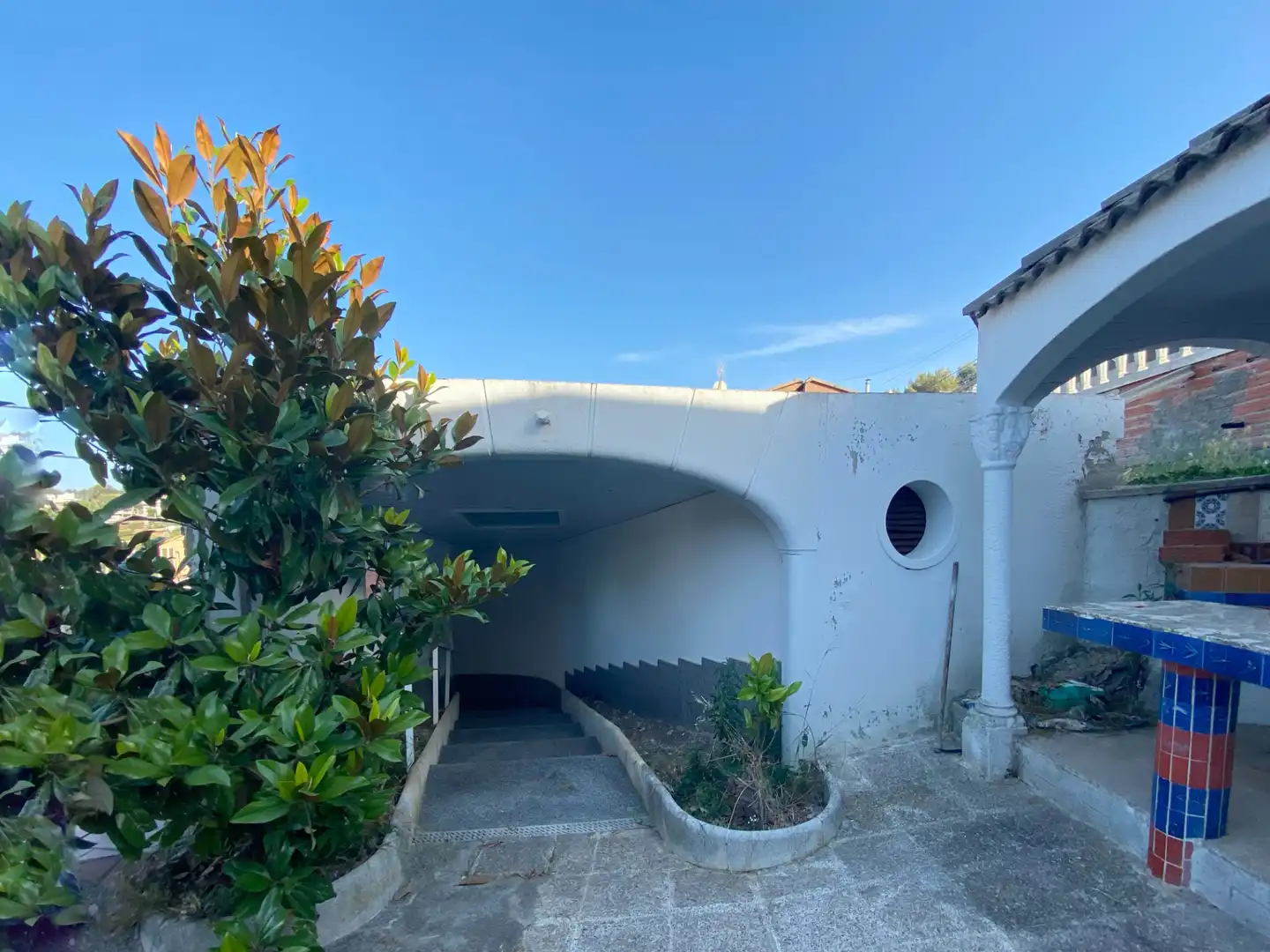 Vista exterior de Casa o chalet en venta en Rubí con Jardín privado, Piscina y Amueblado