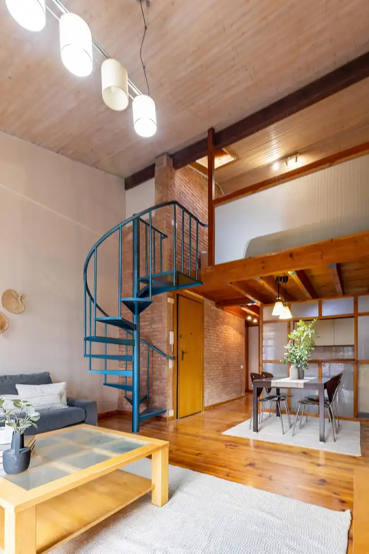 Maisonette zum Verkauf in Valencia mit Klimaanlage und Balkon