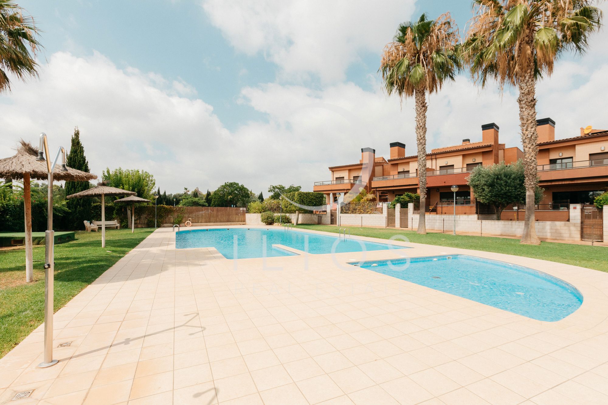 Swimming pool of Single-family semi-detached for sale in Bétera  with Air Conditioner, Heating and Private garden