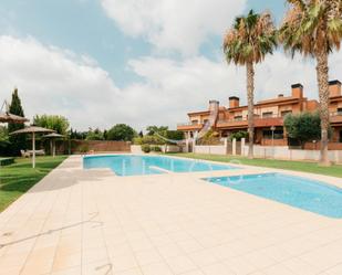 Swimming pool of Single-family semi-detached for sale in Bétera  with Air Conditioner, Terrace and Balcony