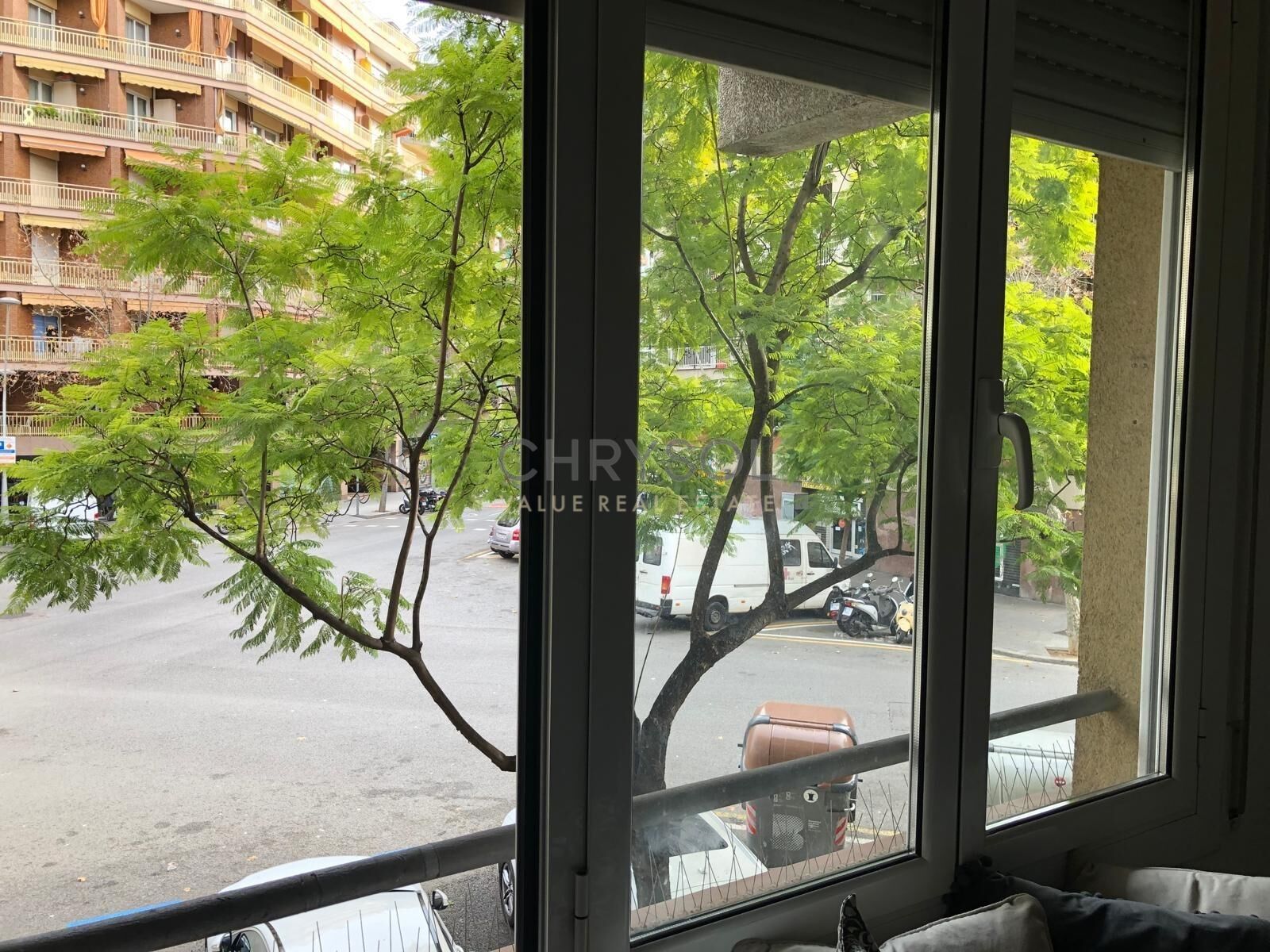 Vista exterior de Piso en venta en  Barcelona Capital con Calefacción y Parquet