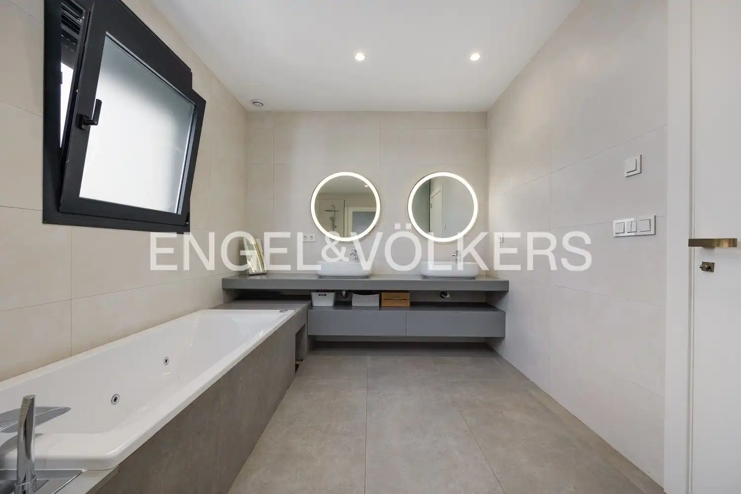 Baño de Casa o chalet en venta en San Pedro del Pinatar con Aire acondicionado, Calefacción y Jardín privado