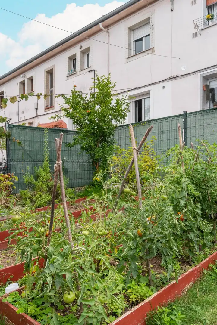 Planta baixa en venda a Calle de Grueros, 4, Roces