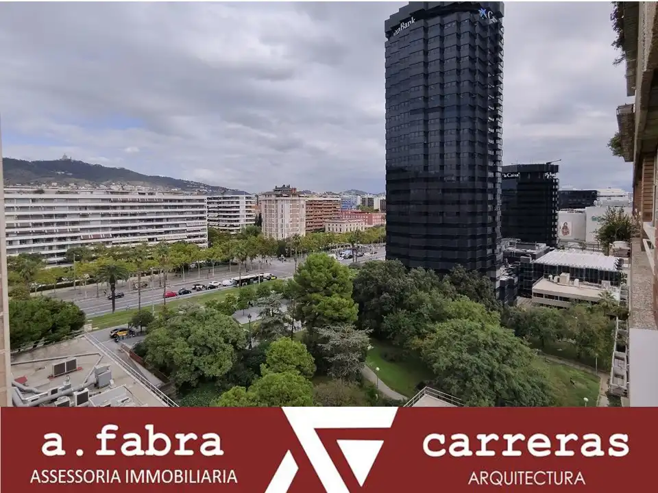 Vista exterior de Piso en venta en Barcelona con Calefacción, Parquet y Horno