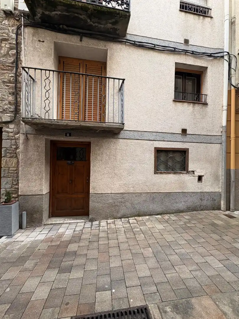 Vista exterior de Casa o xalet en venda en La Pobla de Segur amb Calefacció i Traster