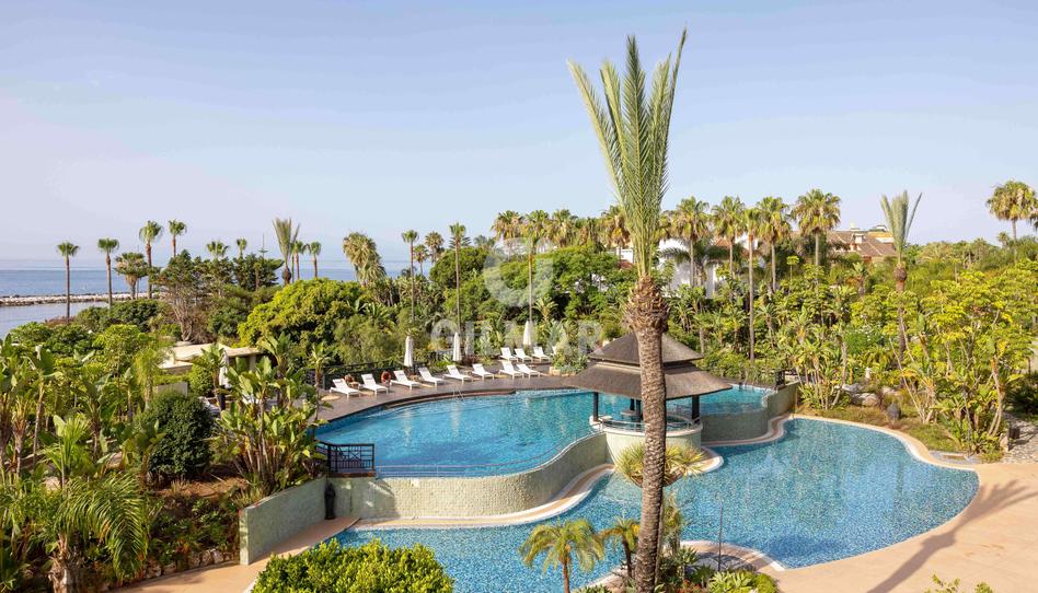 Photo 1 of Flat for sale in Puerto Banús, Málaga