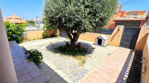 Foto 5 de Casa adosada en venta en Calle C. Meridiano, 4, Aguas Nuevas, Torrevieja