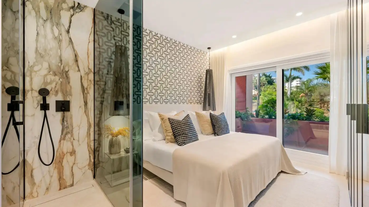 Apartamento con piscina en venta en Selwo, imagen 10