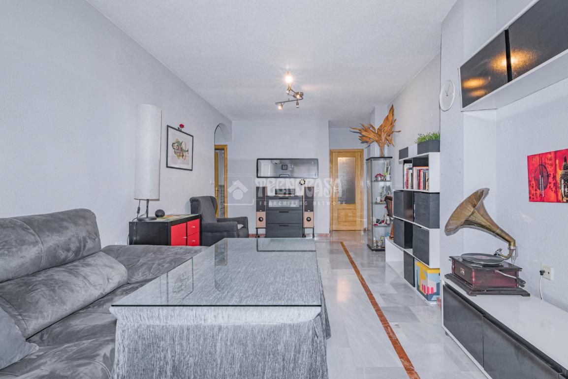 Flat for sale in Avda. De los Ogíjares