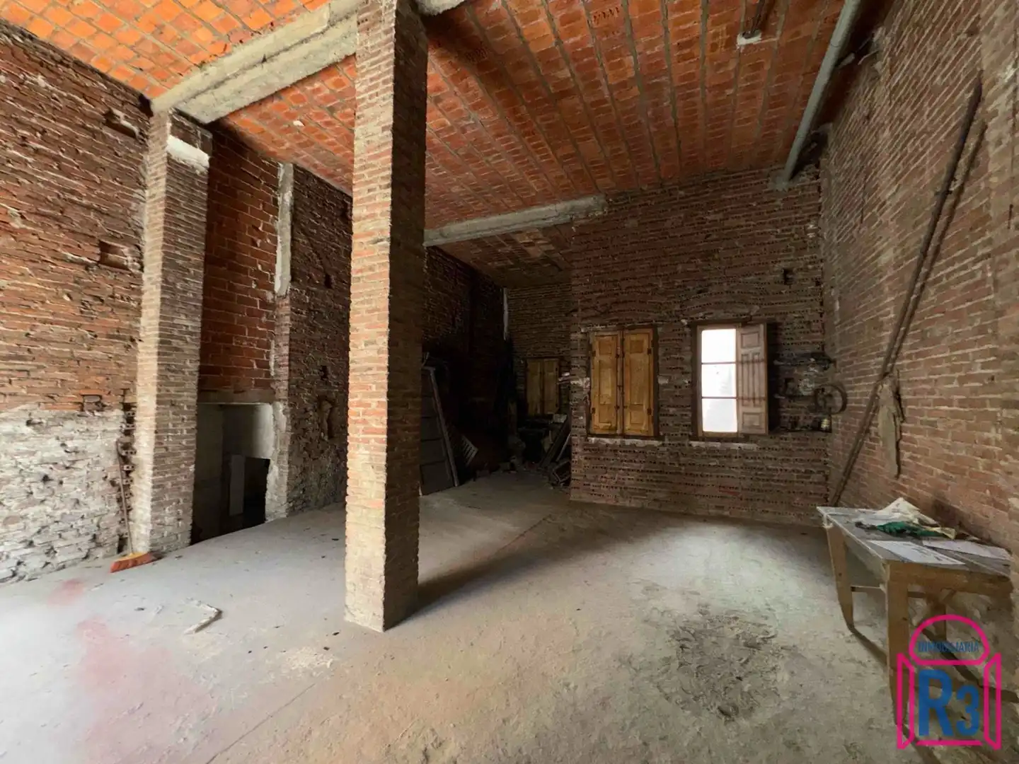 Edifici en venda a Relojero Losada, Crucero