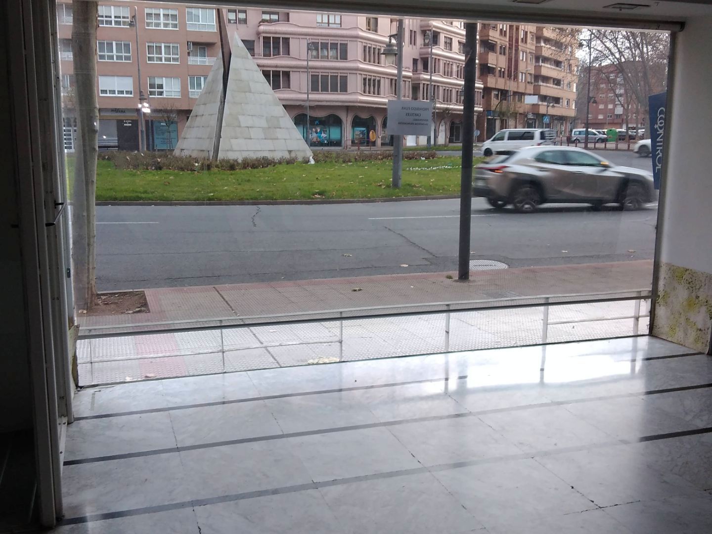 Exterior view of Premises to rent in  Logroño  with Air Conditioner and Furnished